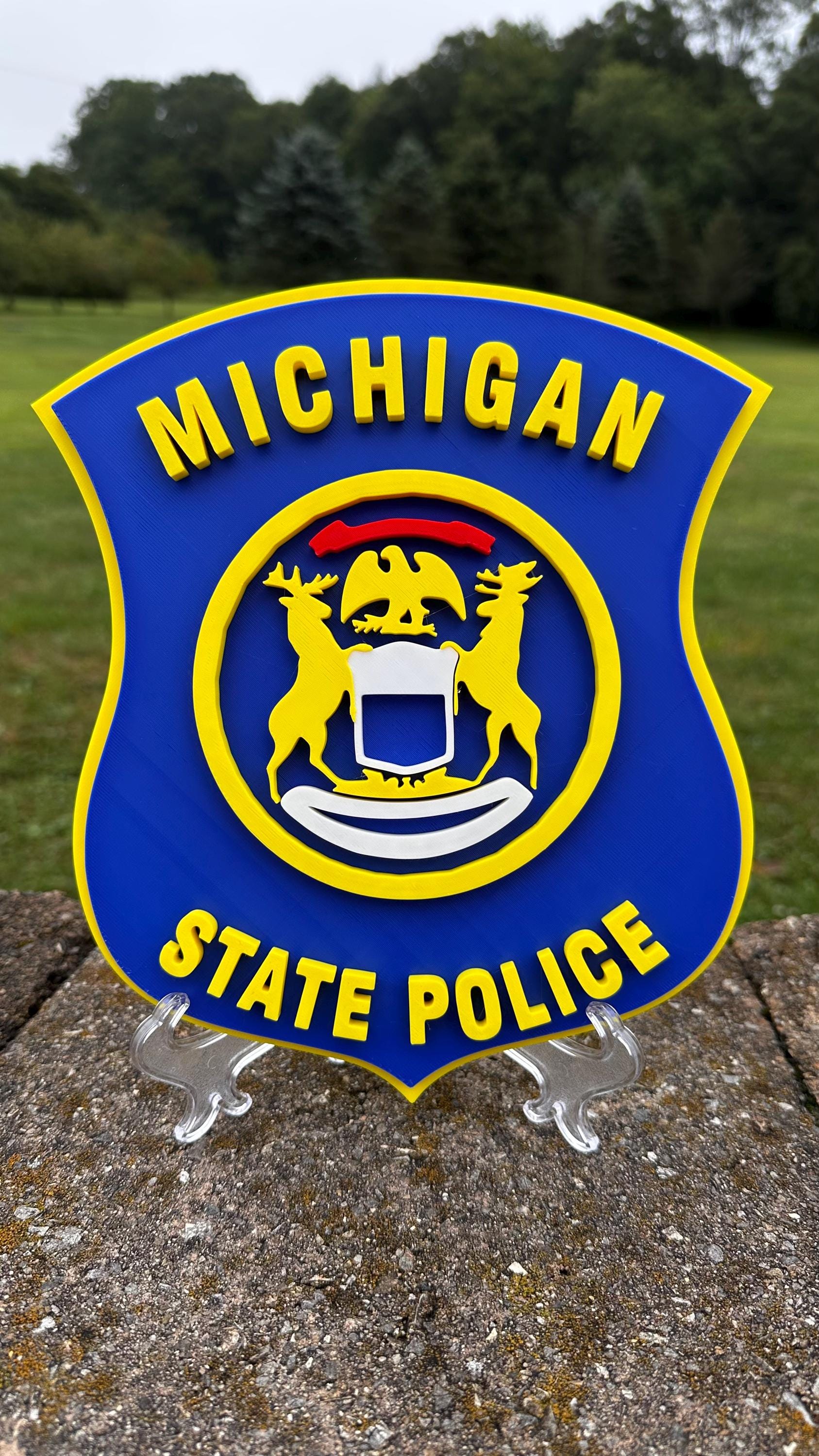 Police Wall Plaque: Michigan State 3D Embossed Design (9" Display)