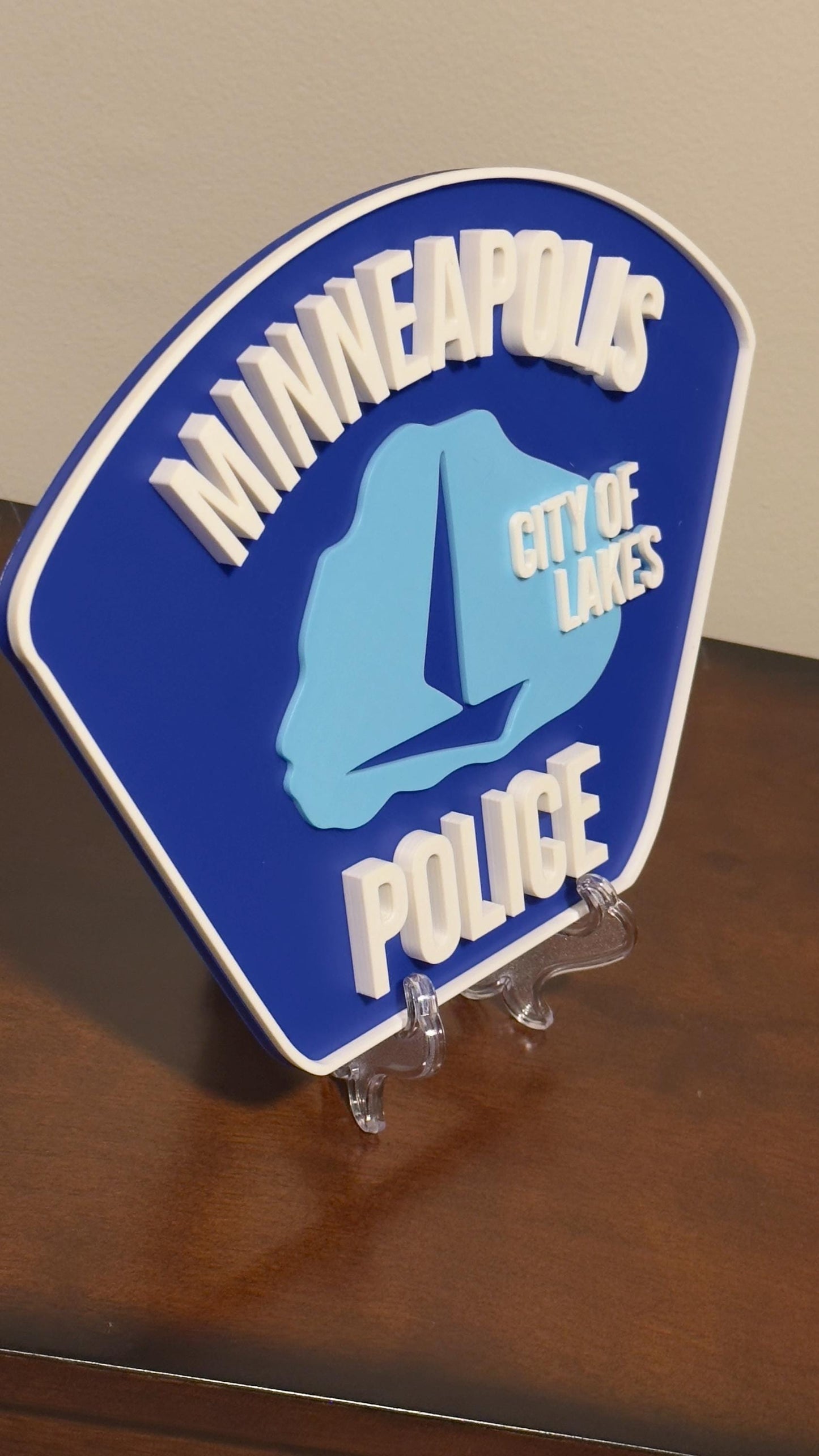 Minneapolis Police Emblem Plaque: First Responder Tribute Minnesota