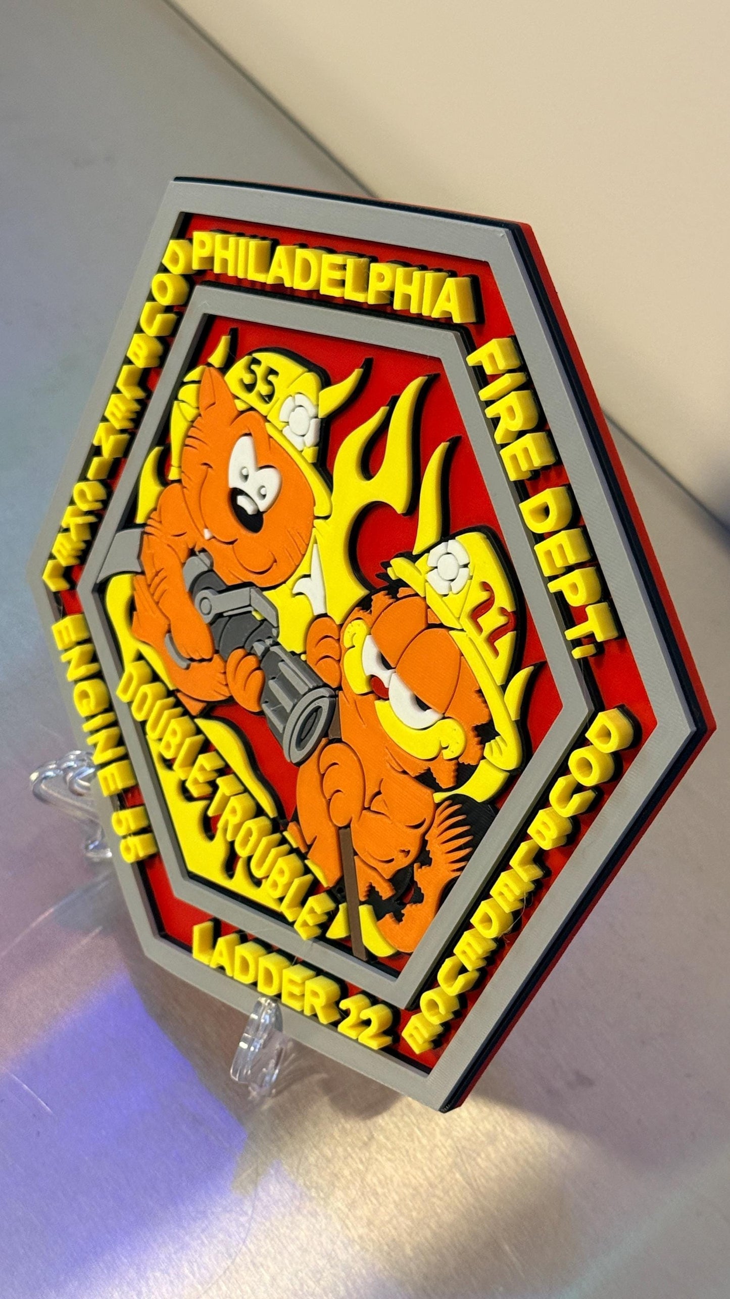 Double Trouble Philadelphia Fire Department Engine 55 Ladder 22 Display Plaque Pennsylvania