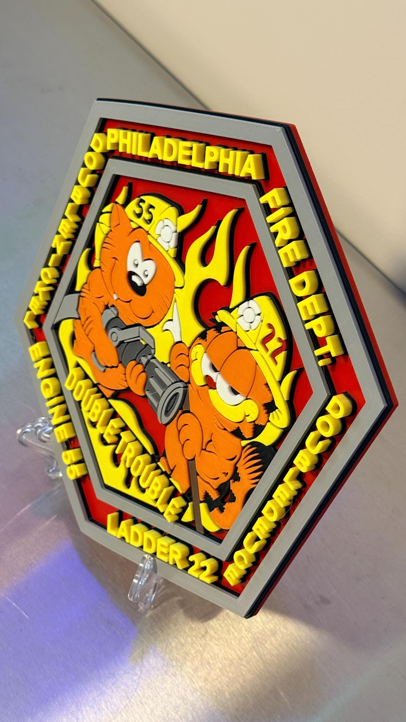 Double Trouble Philadelphia Fire Department Engine 55 Ladder 22 Display Plaque Pennsylvania